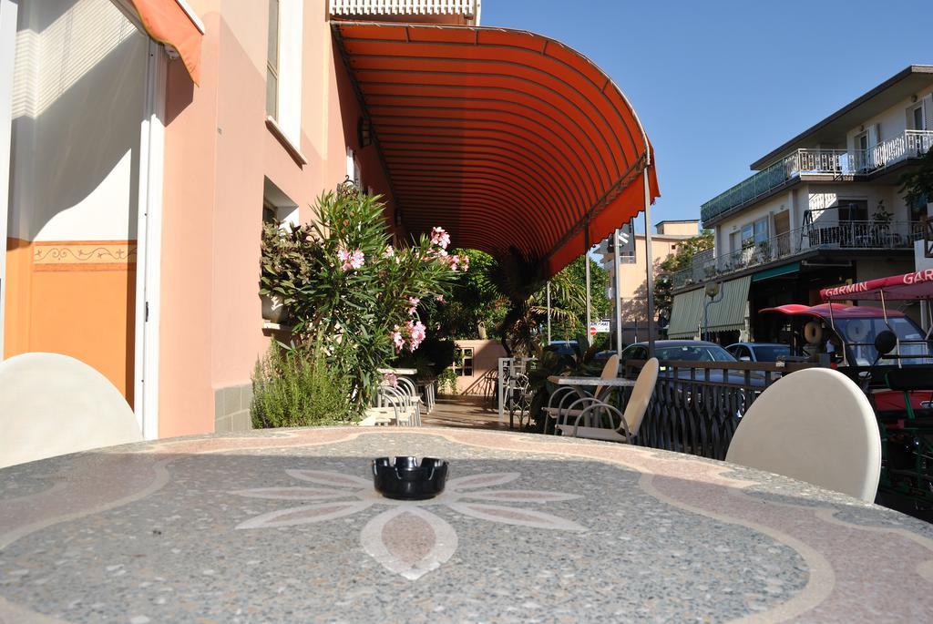 Hotel Vistamare Viserba Rimini Exteriér fotografie